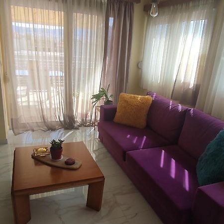 Feel Like Home Atenas Exterior foto